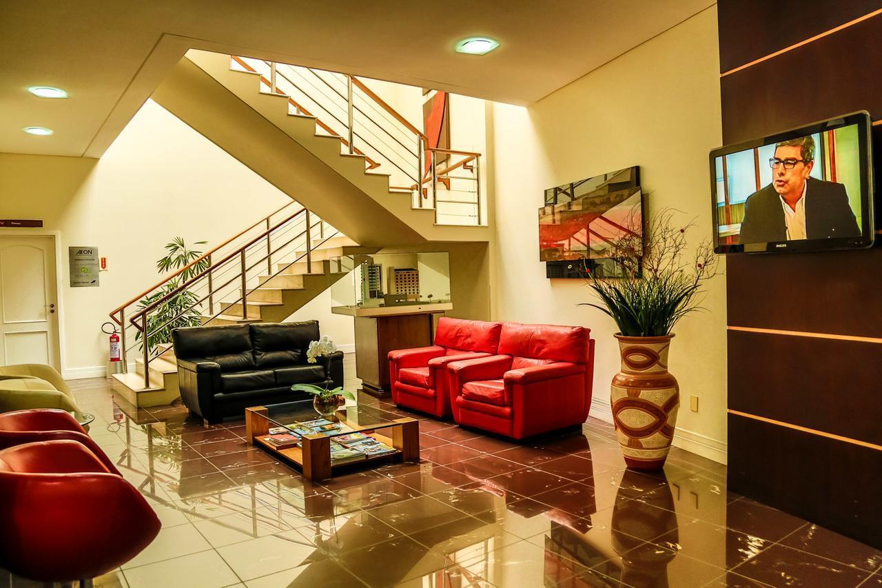 ג'וינוויל Le Village Flats E Hotel מראה חיצוני תמונה