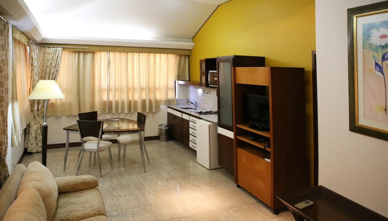 ג'וינוויל Le Village Flats E Hotel מראה חיצוני תמונה
