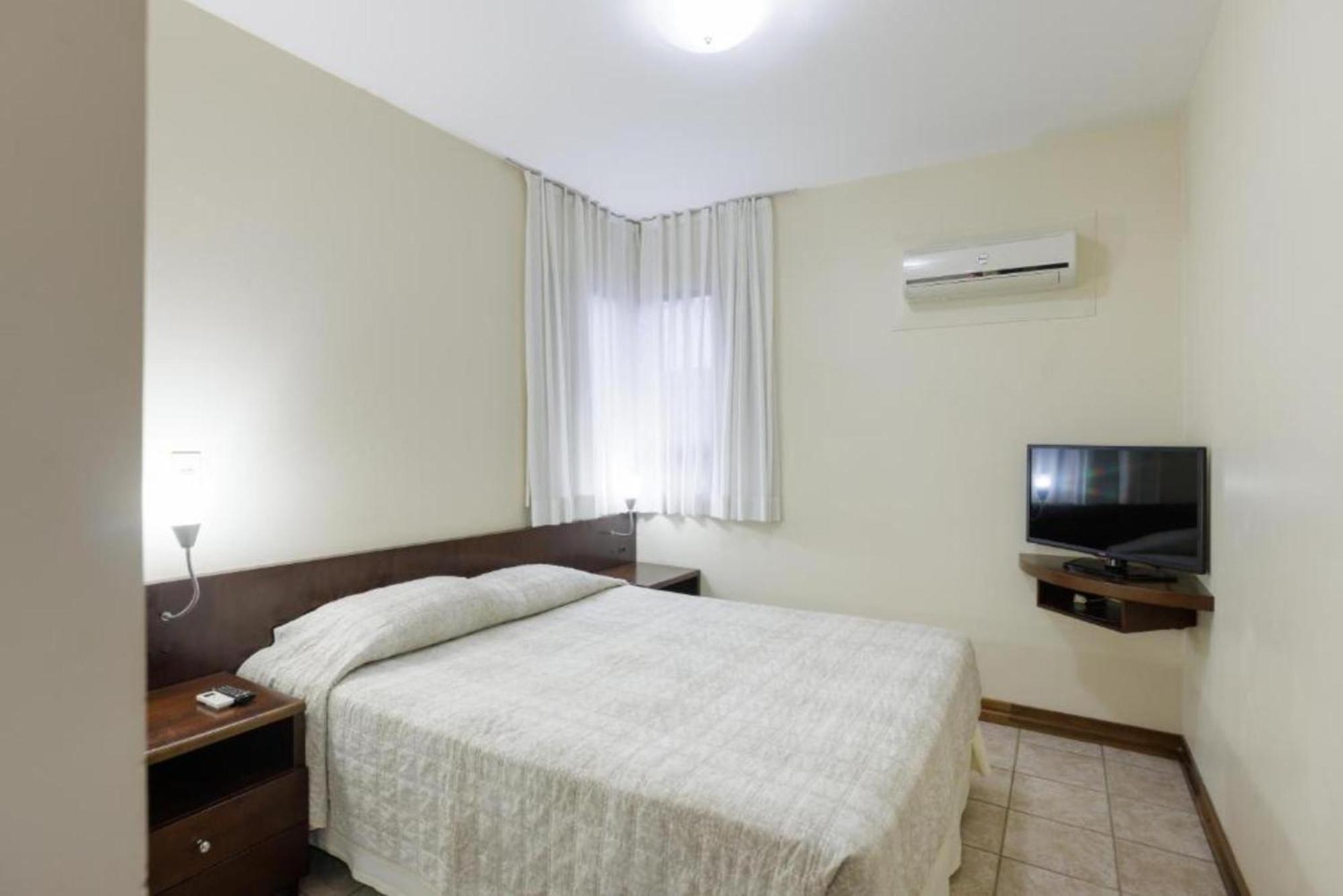 ג'וינוויל Le Village Flats E Hotel חדר תמונה