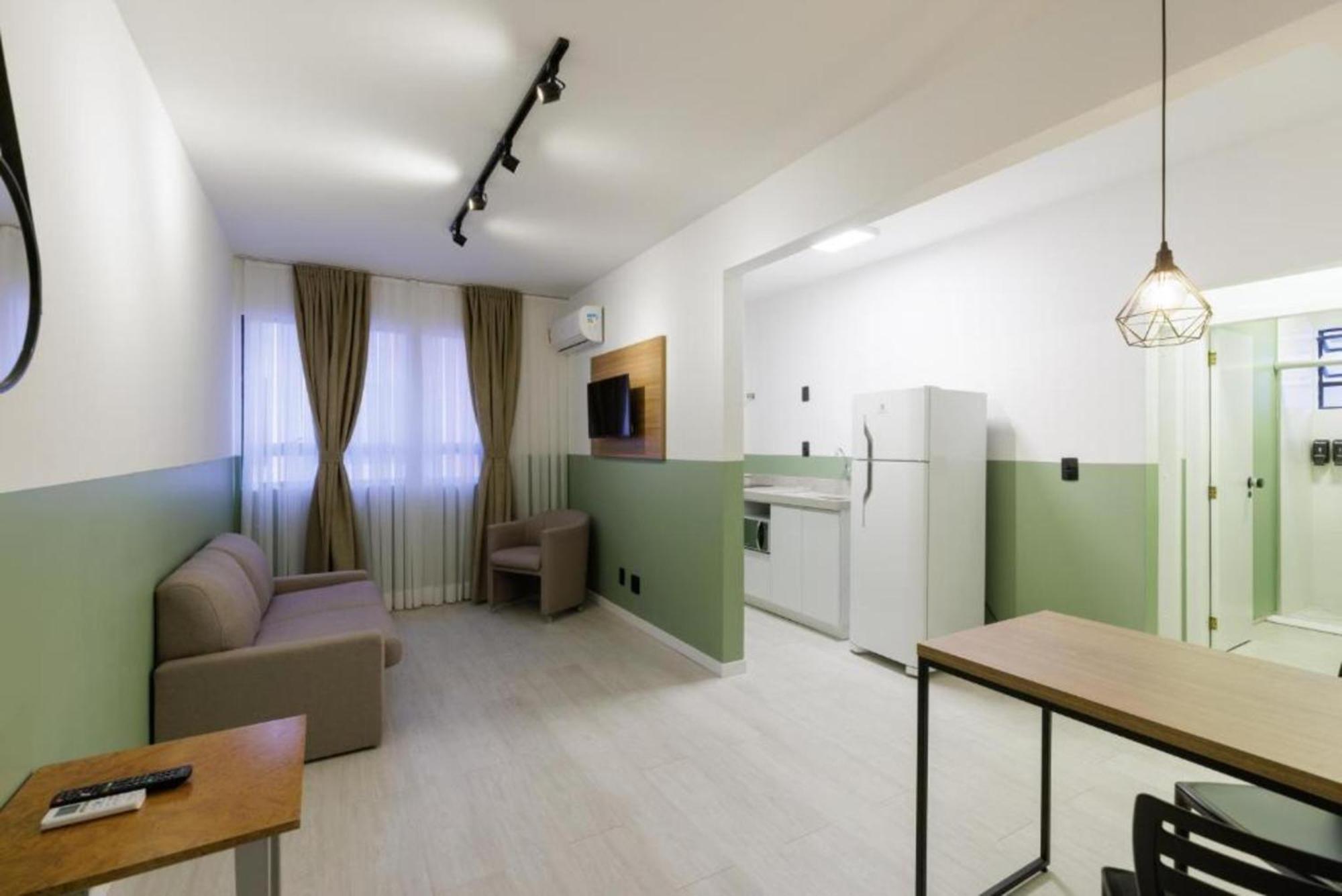 ג'וינוויל Le Village Flats E Hotel מראה חיצוני תמונה