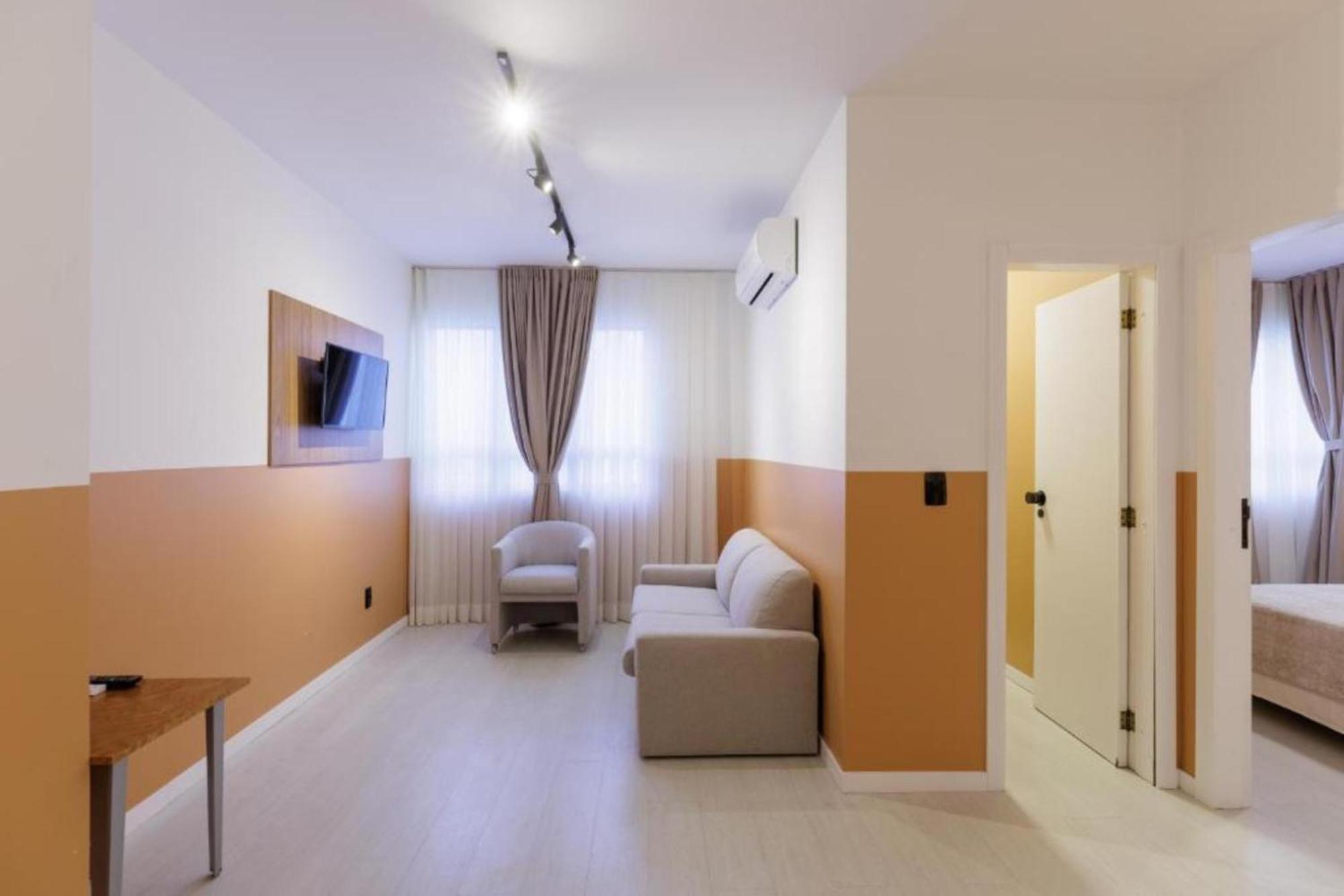 ג'וינוויל Le Village Flats E Hotel מראה חיצוני תמונה