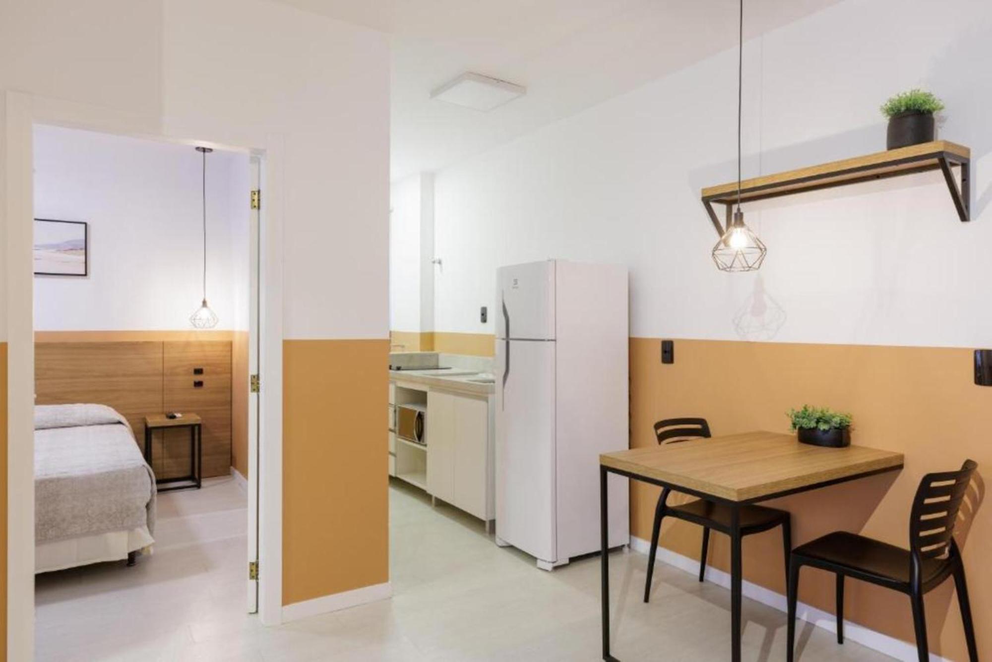 ג'וינוויל Le Village Flats E Hotel מראה חיצוני תמונה