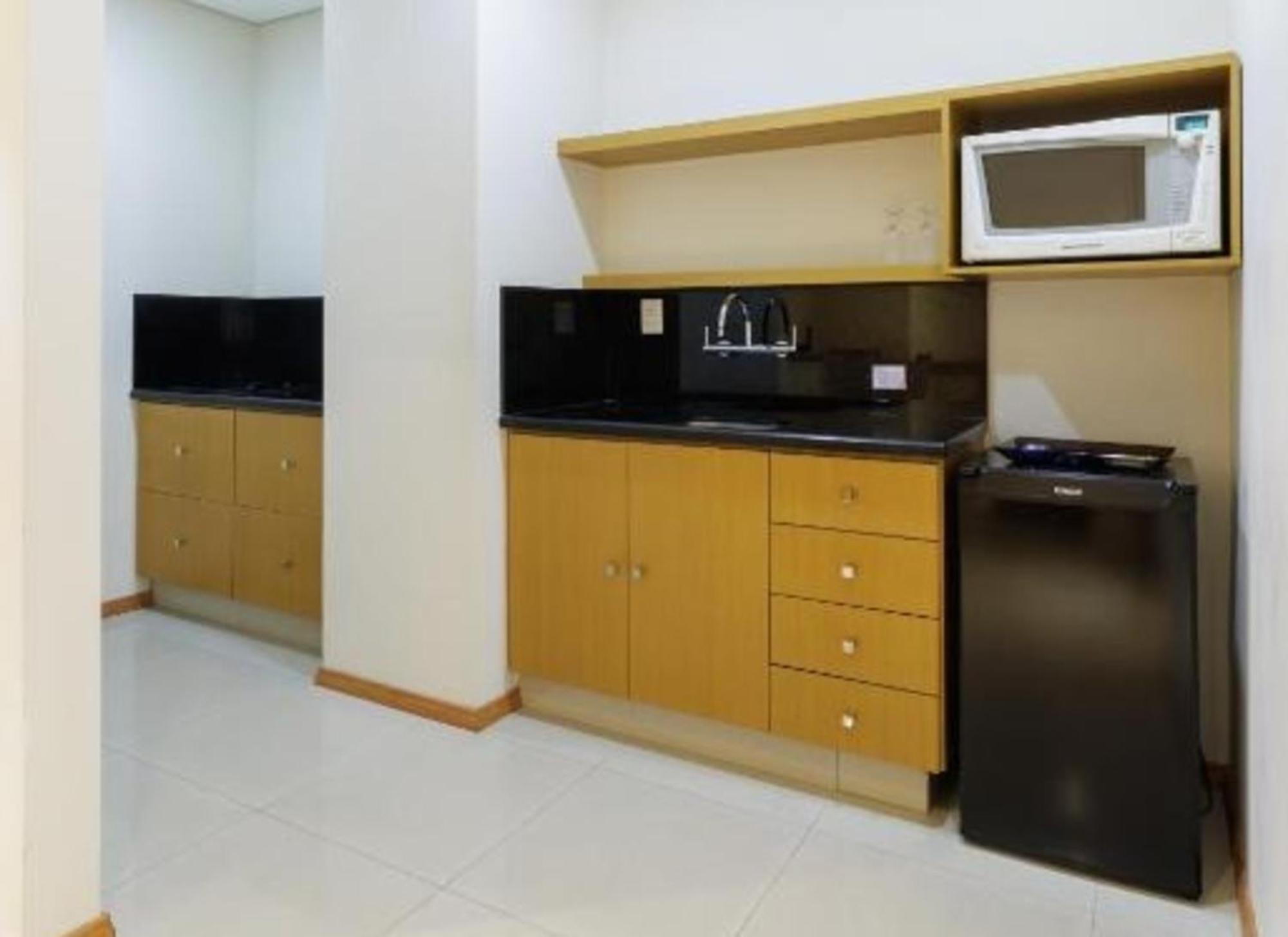 ג'וינוויל Le Village Flats E Hotel מראה חיצוני תמונה