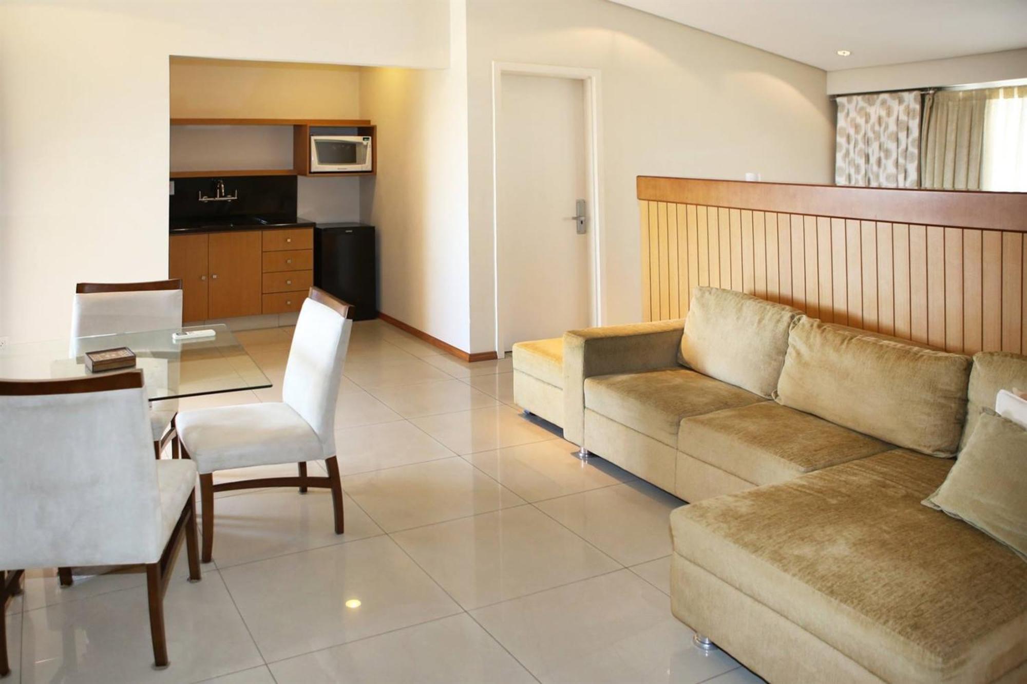 ג'וינוויל Le Village Flats E Hotel מראה חיצוני תמונה
