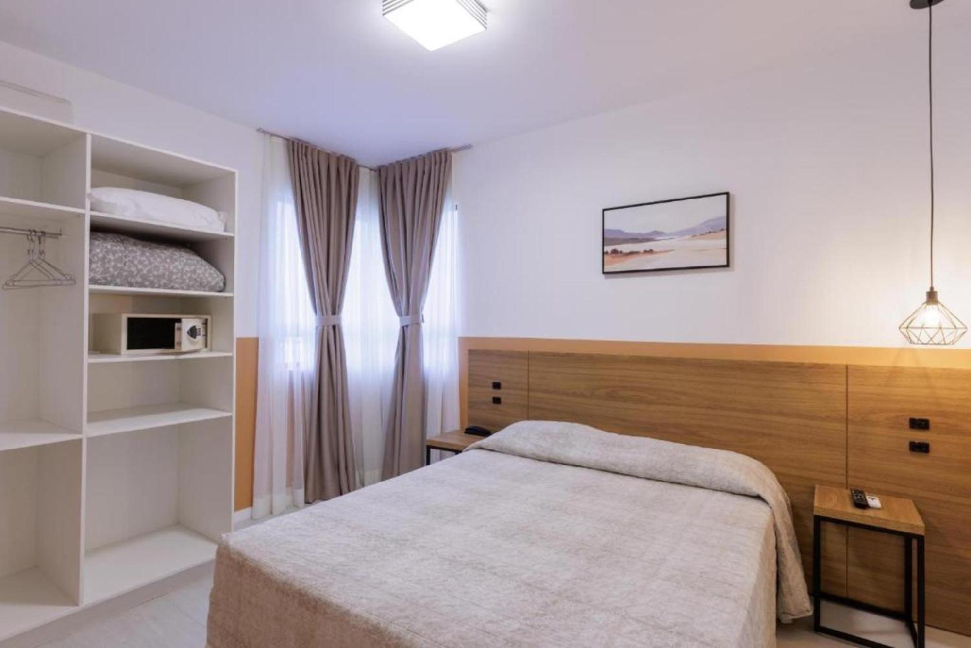 ג'וינוויל Le Village Flats E Hotel חדר תמונה